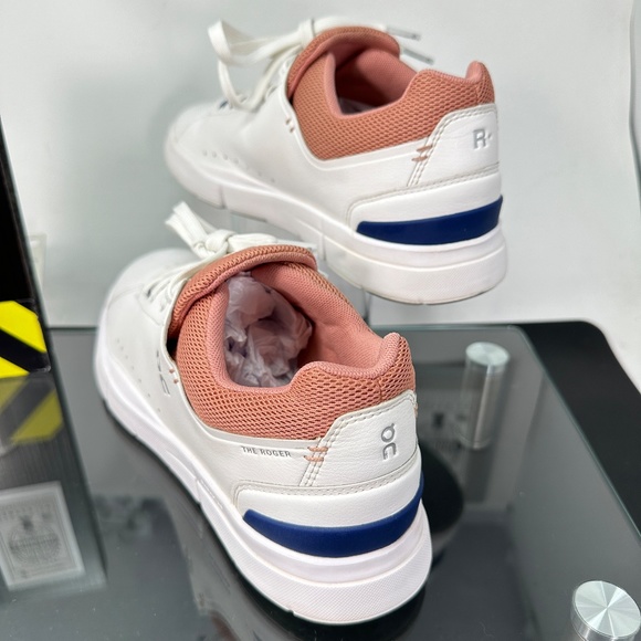 ON® —“The ROGER Advantage": Tennis Shoes / W-9.5 - Picture 12 of 16